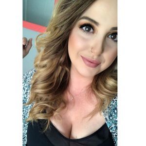 Meet your Posher, Alyssa